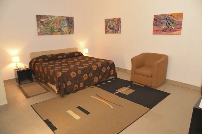 Imagen de la habitación del Hotel La Coccinelle. Foto 3