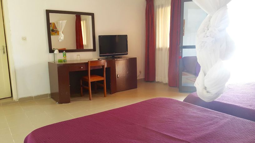 Imagen de la habitación del Hotel La Coccinelle. Foto 13