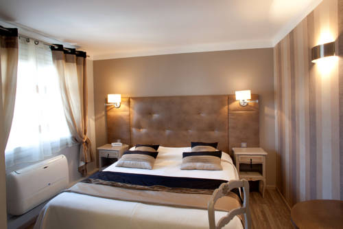 Imagen de la habitación del Hotel La C&ocirc;te Bleue. Foto 7