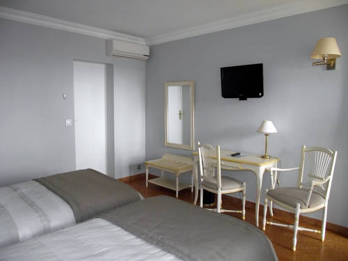 Imagen de la habitación del Hotel La C&ocirc;te Bleue. Foto 11