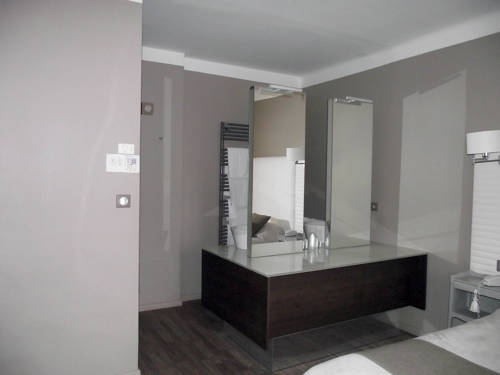 Imagen de la habitación del Hotel La C&ocirc;te Bleue. Foto 13