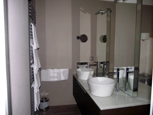 Imagen de la habitación del Hotel La C&ocirc;te Bleue. Foto 14