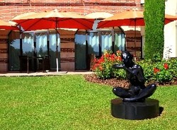 Imagen del bar/restaurante del Hotel La Côte Saint Jacques and Spa. Foto 9