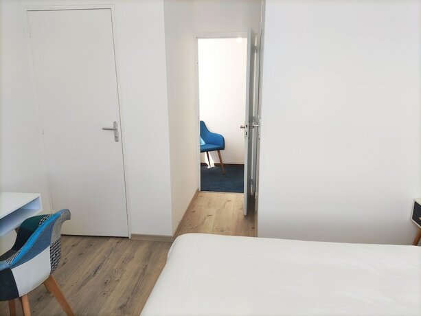 Imagen de la habitación del Hotel La C&ocirc;te de Lumi&egrave;re. Foto 16