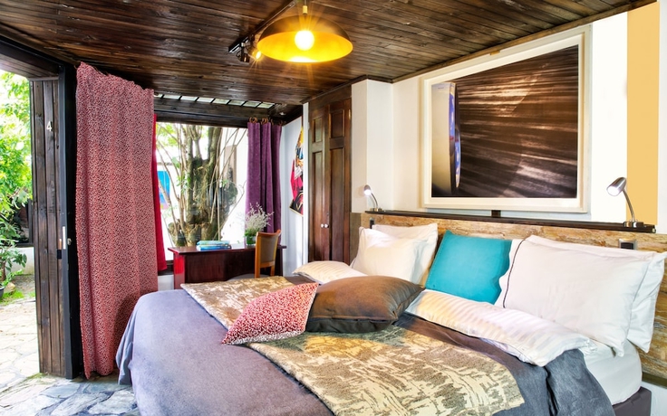 Imagen de la habitación del Hotel La Colina Cottage. Foto 17