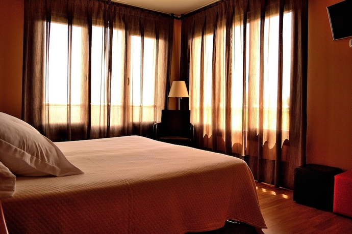 Imagen de la habitación del Hotel La Colina, Gijón. Foto 6