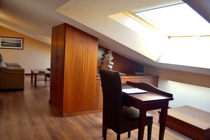 Imagen de la habitación del Hotel La Colina, Gijón. Foto 12