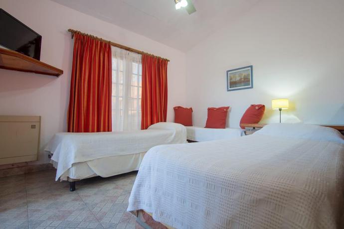 Imagen general del Hotel La Colina del Sol. Foto 5