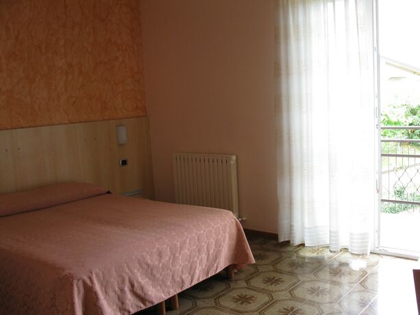 Imagen de la habitación del Hotel La Collina, Casnate Con Bernate. Foto 13