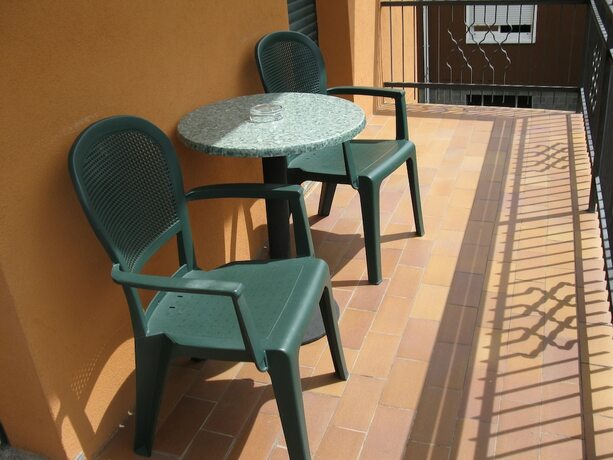 Imagen general del Hotel La Collina, Casnate Con Bernate. Foto 7