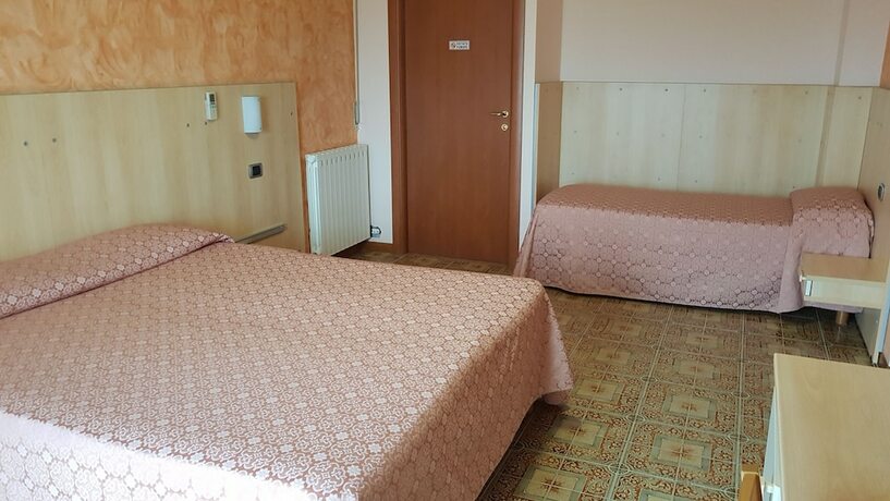 Imagen de la habitación del Hotel La Collina, Casnate Con Bernate. Foto 17