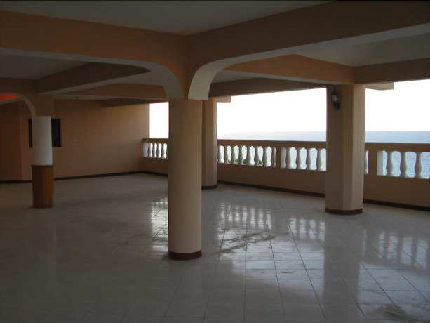 Imagen de los interiores del Hotel La Colline. Foto 12
