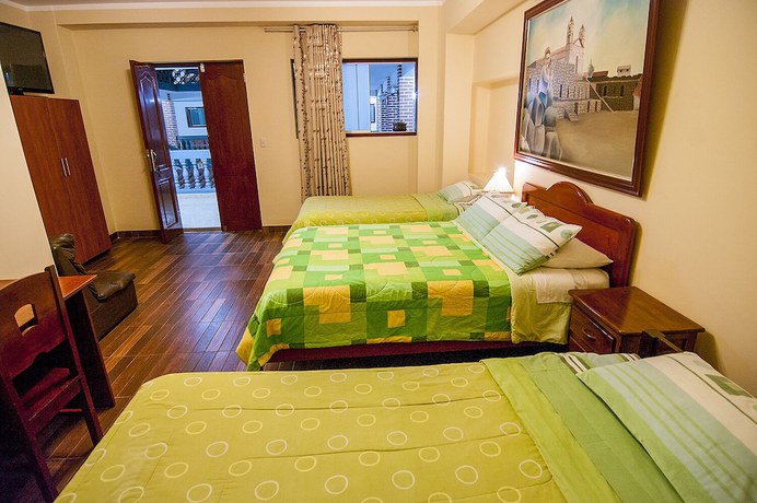 Imagen de la habitación del Hotel La Colmena, Santiago. Foto 6