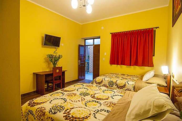 Imagen de la habitación del Hotel La Colmena, Santiago. Foto 12
