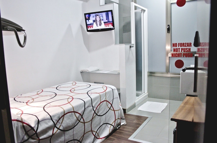 Imagen de la habitación del Hotel La Colombina. Foto 5