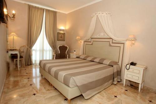 Imagen general del Hotel La Colonnina. Foto 9