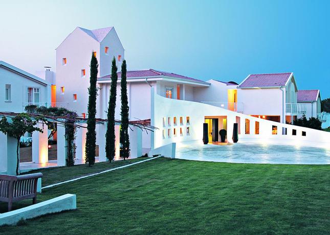 Imagen de los exteriores del Hotel La Coluccia. Foto 10