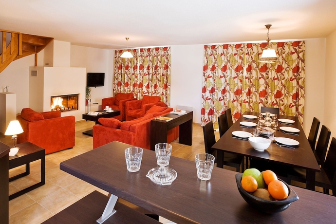 Imagen de la habitación del Hotel La Combe D'or. Foto 15