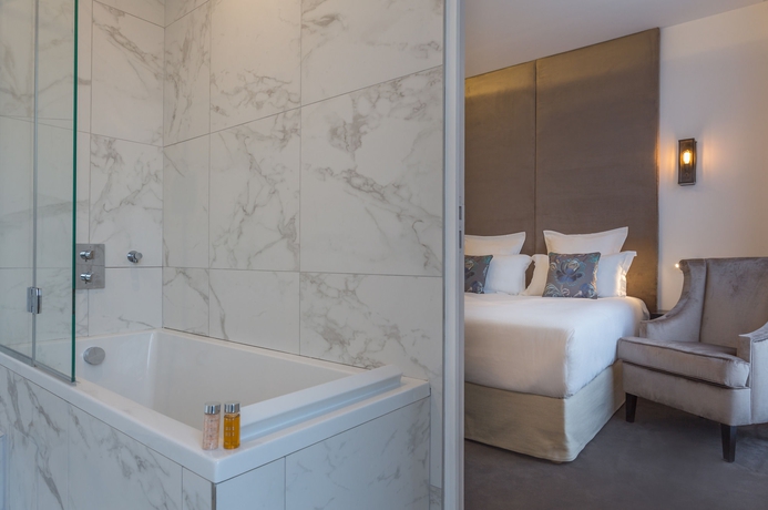 Imagen de la habitación del Hotel La Comtesse. Foto 14