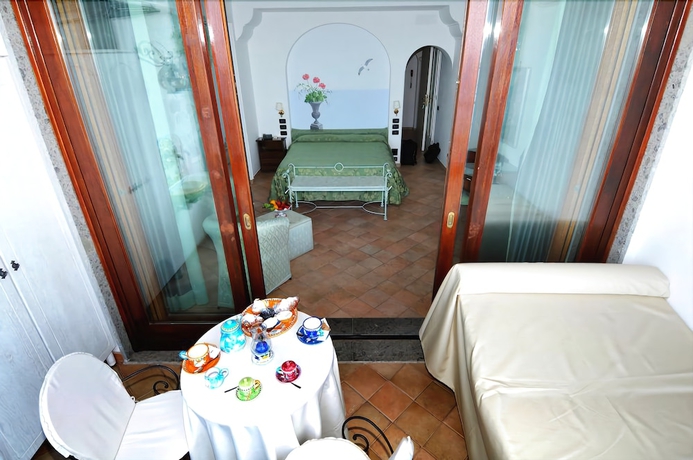 Imagen de la habitación del Hotel La Conca Azzurra. Foto 11