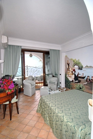 Imagen de la habitación del Hotel La Conca Azzurra. Foto 15