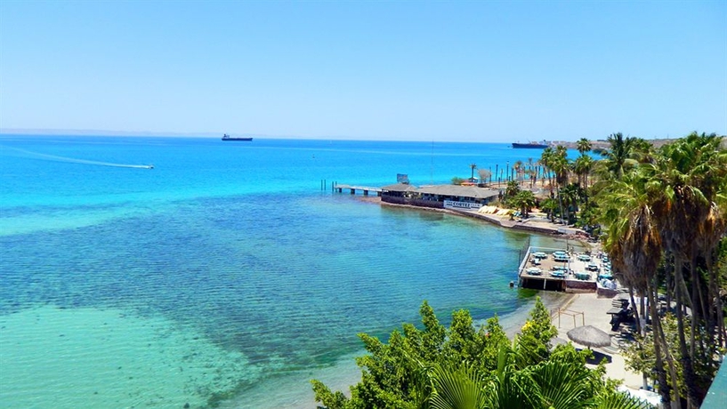 Imagen de los exteriores del Hotel La Concha Beach and Club. Foto 4