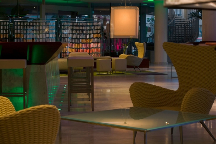 Imagen de los interiores del Hotel La Concha Renaissance San Juan Resort. Foto 9