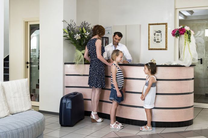 Imagen de los interiores del Hotel La Conchiglia, Bellaria-Igea Marina. Foto 19