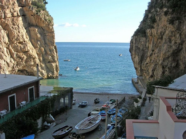 Imagen de los exteriores del Hotel La Conchiglia, Praiano. Foto 6