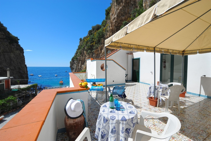 Imagen de los exteriores del Hotel La Conchiglia, Praiano. Foto 10