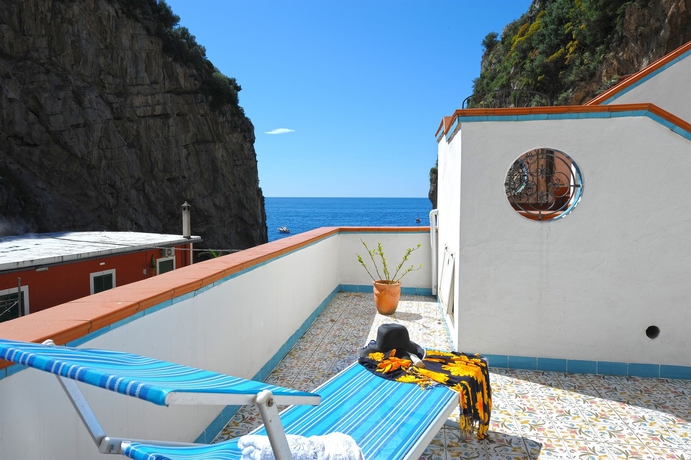 Imagen de los exteriores del Hotel La Conchiglia, Praiano. Foto 11