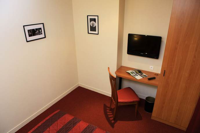 Imagen de la habitación del Hotel La Consigne. Foto 16