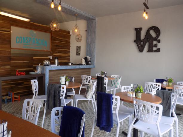 Imagen del bar/restaurante del Hotel La Conspiraci&oacute;n. Foto 2