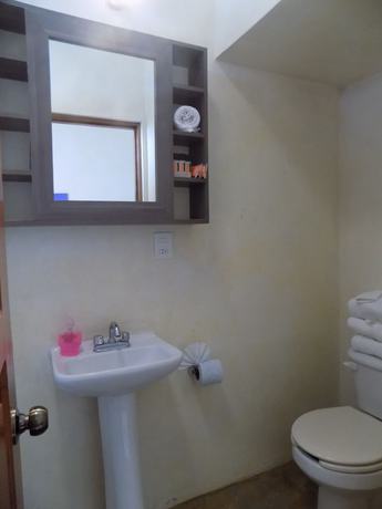 Imagen de la habitación del Hotel La Conspiraci&oacute;n. Foto 14