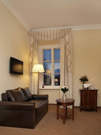 Imagen de la habitación del Hotel La Contessa Castle. Foto 5