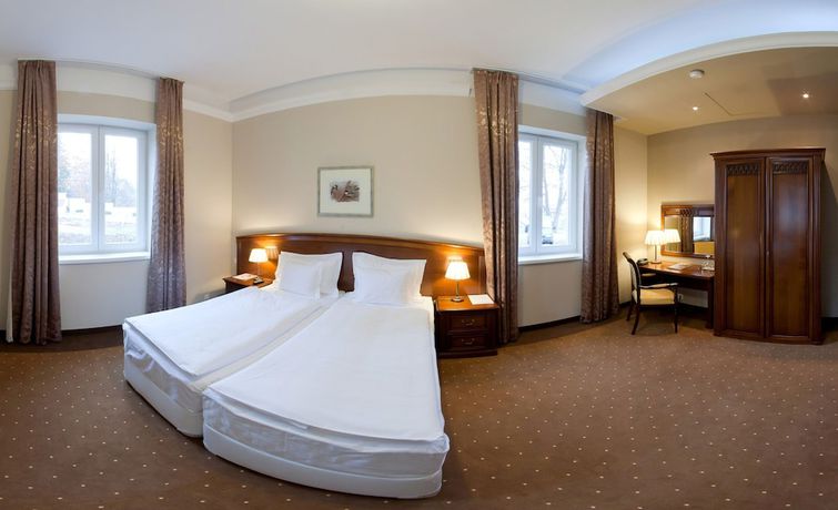 Imagen de la habitación del Hotel La Contessa Castle. Foto 13