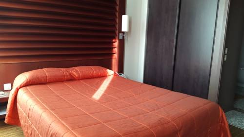 Imagen de la habitación del Hotel La Corniche. Foto 9