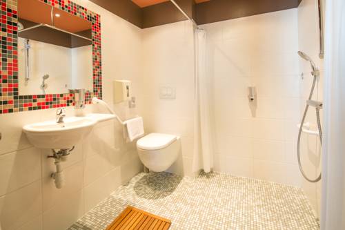 Imagen de la habitación del Hotel La Corniche. Foto 12