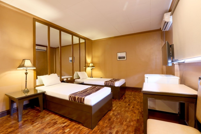 Imagen de la habitación del Hotel La Corona De Lipa. Foto 17