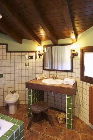 Imagen de la habitación del Hotel La Corte De Lugas. Foto 4