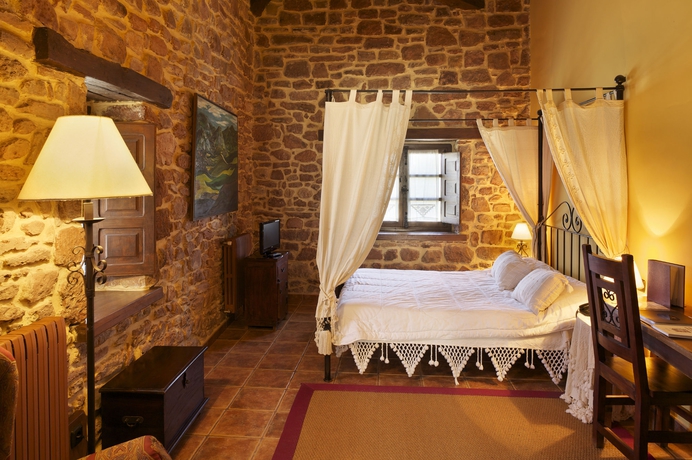Imagen de la habitación del Hotel La Corte De Lugas. Foto 10