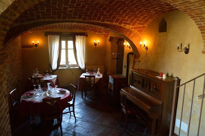 Imagen del bar/restaurante del Hotel La Corte Del Barbio. Foto 2