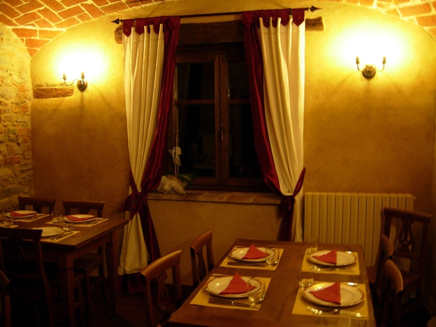 Imagen del bar/restaurante del Hotel La Corte Del Barbio. Foto 4