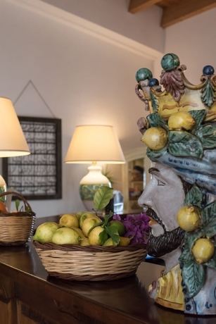 Imagen de los interiores del Hotel La Corte Del Sole, Noto. Foto 19