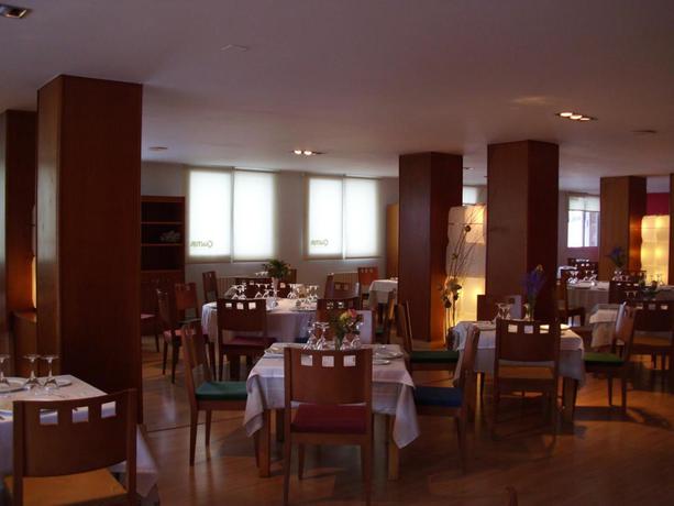 Imagen del bar/restaurante del Hotel La Corza Blanca. Foto 3