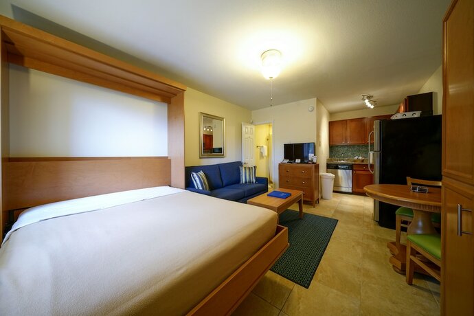 Imagen de la habitación del Hotel La Costa Beach Club. Foto 12