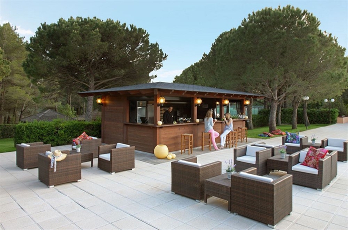 Imagen de la piscina del Hotel La Costa Golf and Beach Resort. Foto 6