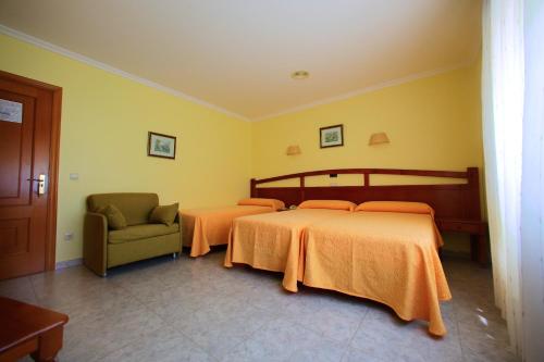 Imagen de la habitación del Hotel La Costera, Lanzada. Foto 9