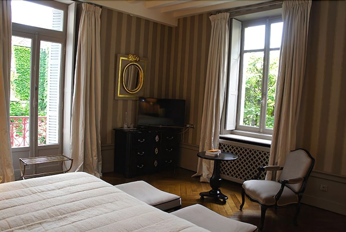 Imagen de la habitación del Hotel La Cour Berbisey. Foto 3