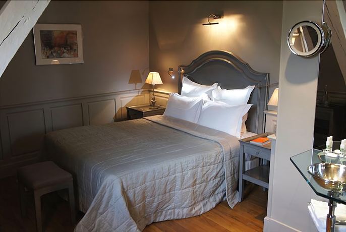 Imagen de la habitación del Hotel La Cour Berbisey. Foto 4